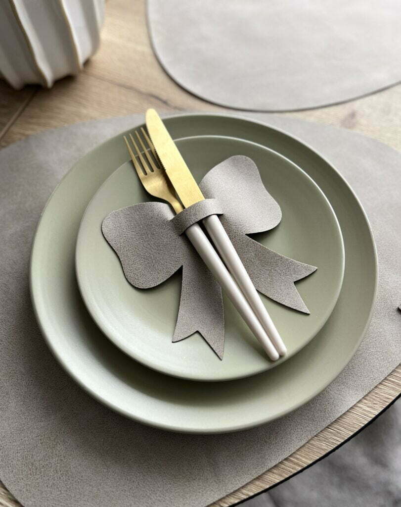 Stalo įrankių laikiklis papuošimas Kaspinas (stlir26) - AMOREJ.LT