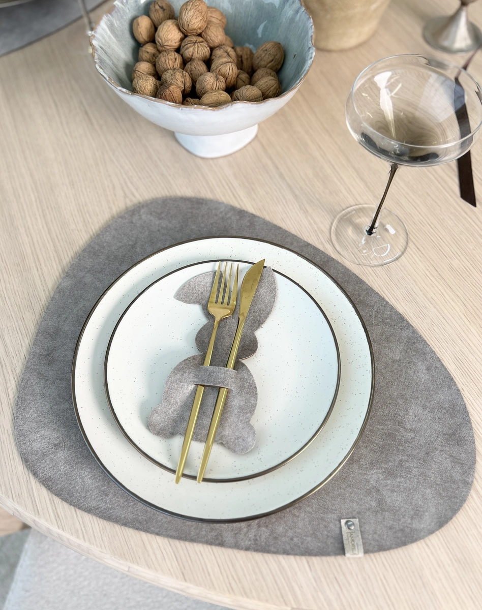 Stalo įrankių laikiklis papuošimas Zuikis Šviesios Rudos spalvos (stlir74)