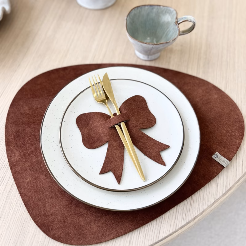 Stalo įrankių laikiklis papuošimas Kaspinas