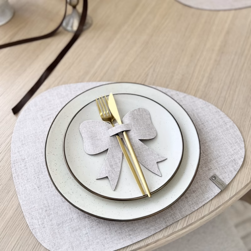 Stalo įrankių laikiklis papuošimas Kaspinas