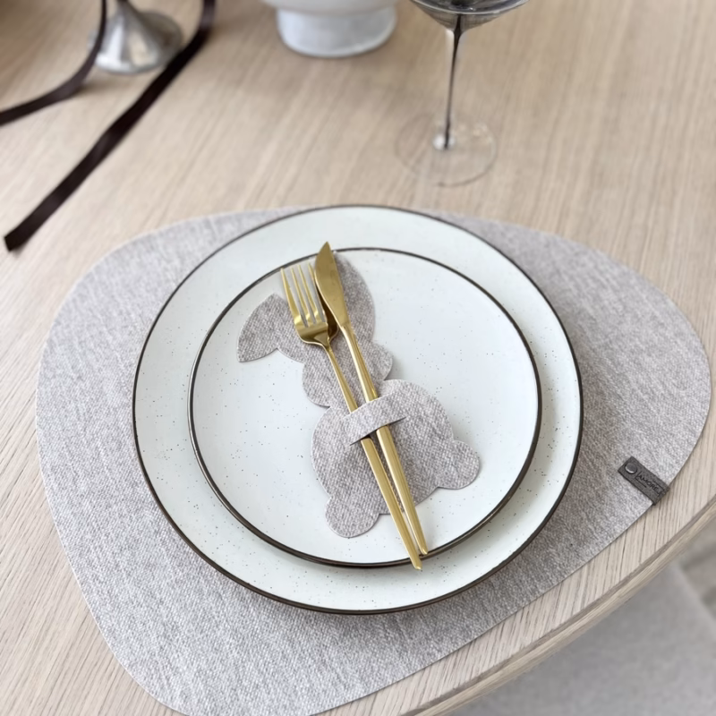 Stalo įrankių laikiklis papuošimas Zuikis Kūno spalvos (stlir84)