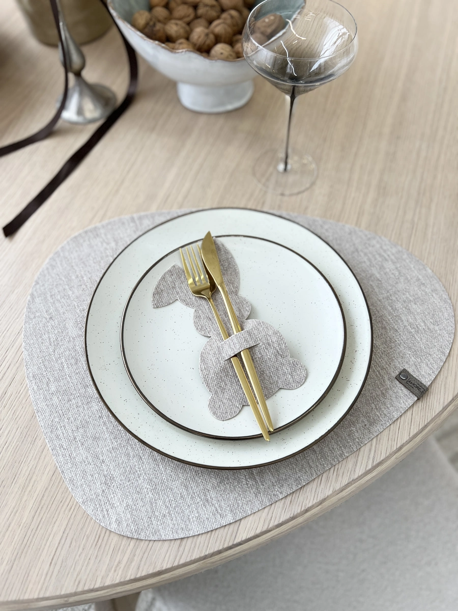 Stalo įrankių laikiklis papuošimas Zuikis Kūno spalvos (stlir84)